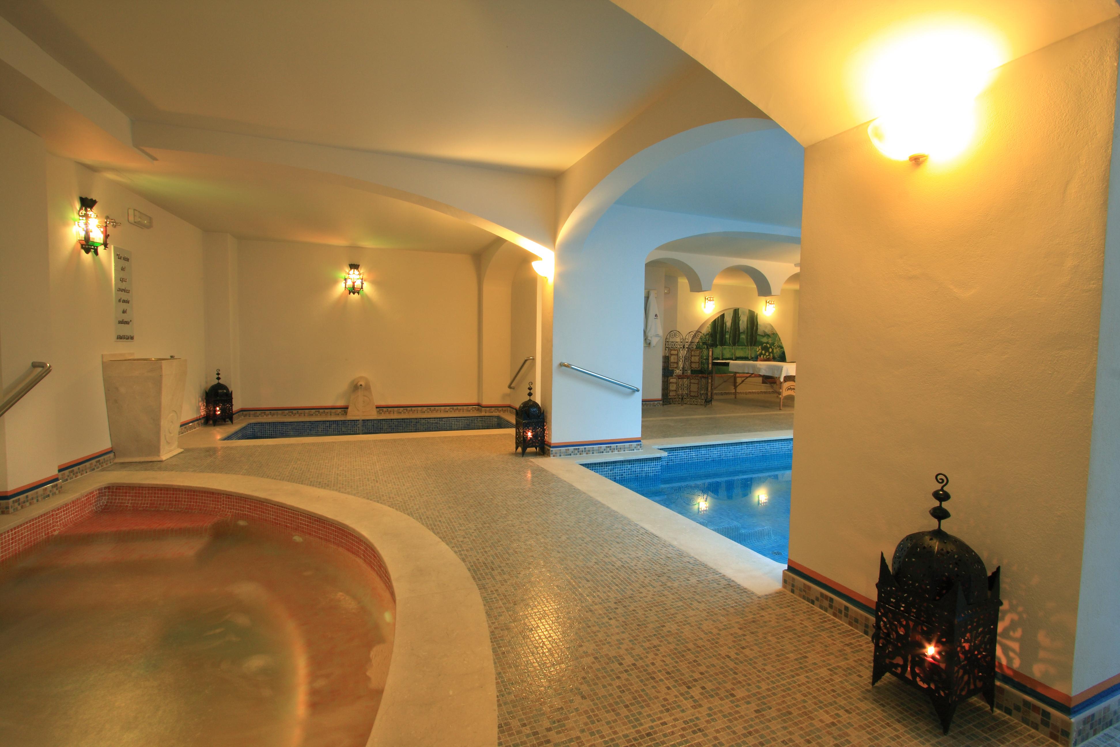 Hotel Casa Baños De La 4*